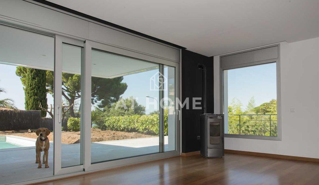 11- PB SALON Y TERRAZA PISCINA