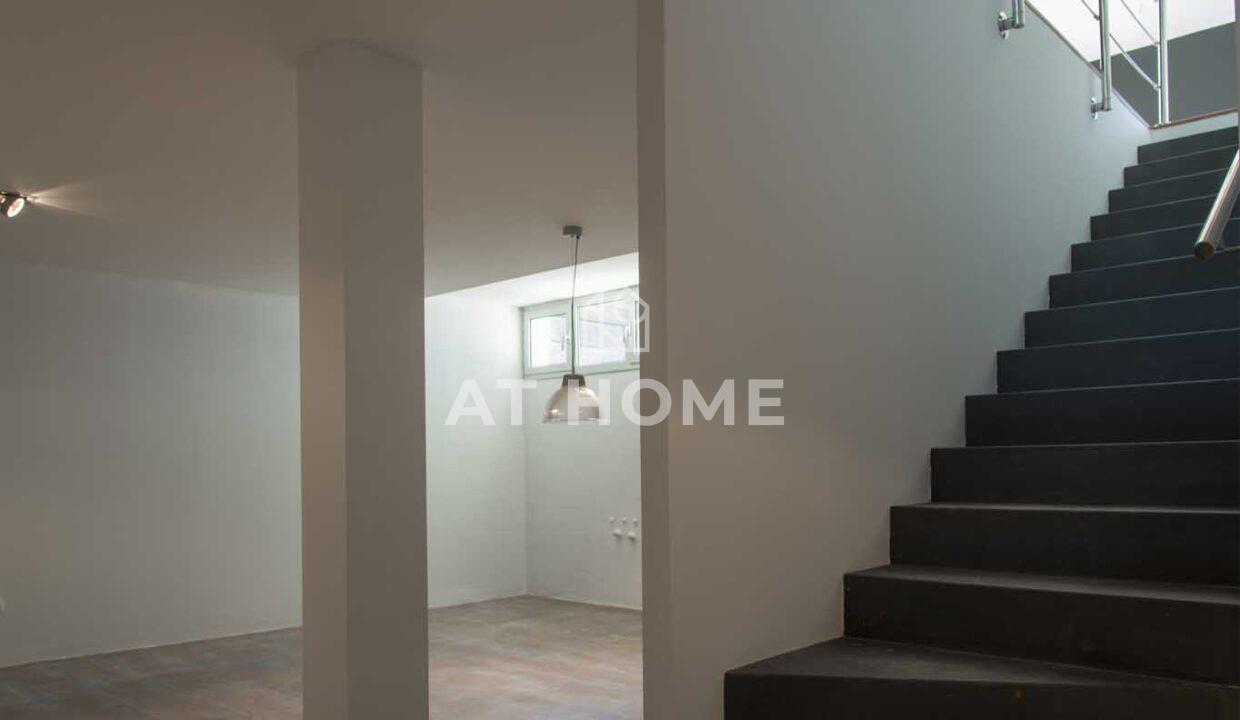 31- BODEGA Y ESCALERA A PB