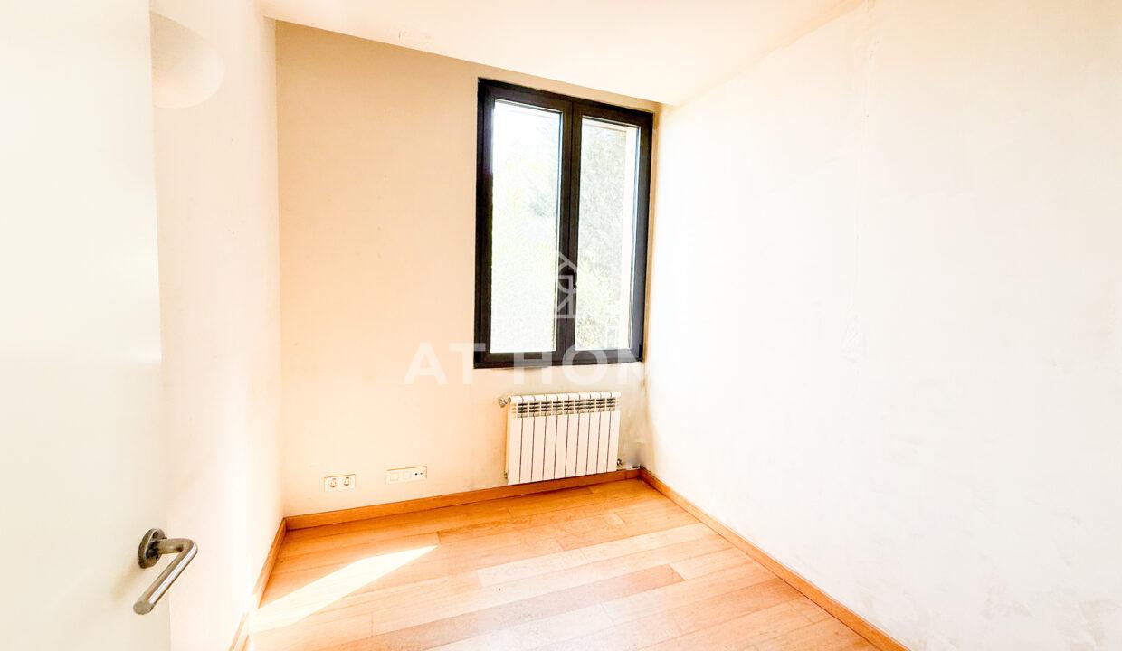 32022DB7-91E5-46E5-A2C5-4E4F2CAD3D51