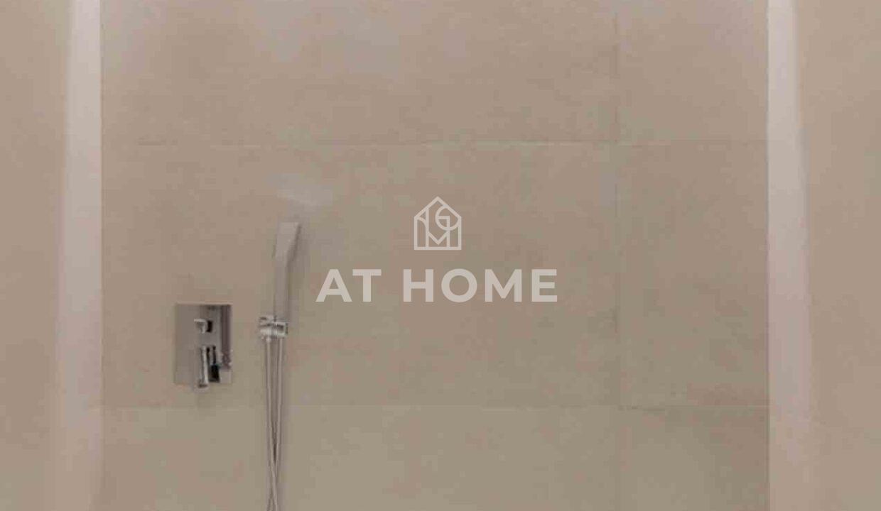 WhatsApp Image 2024-09-16 at 16.46.34 (4)