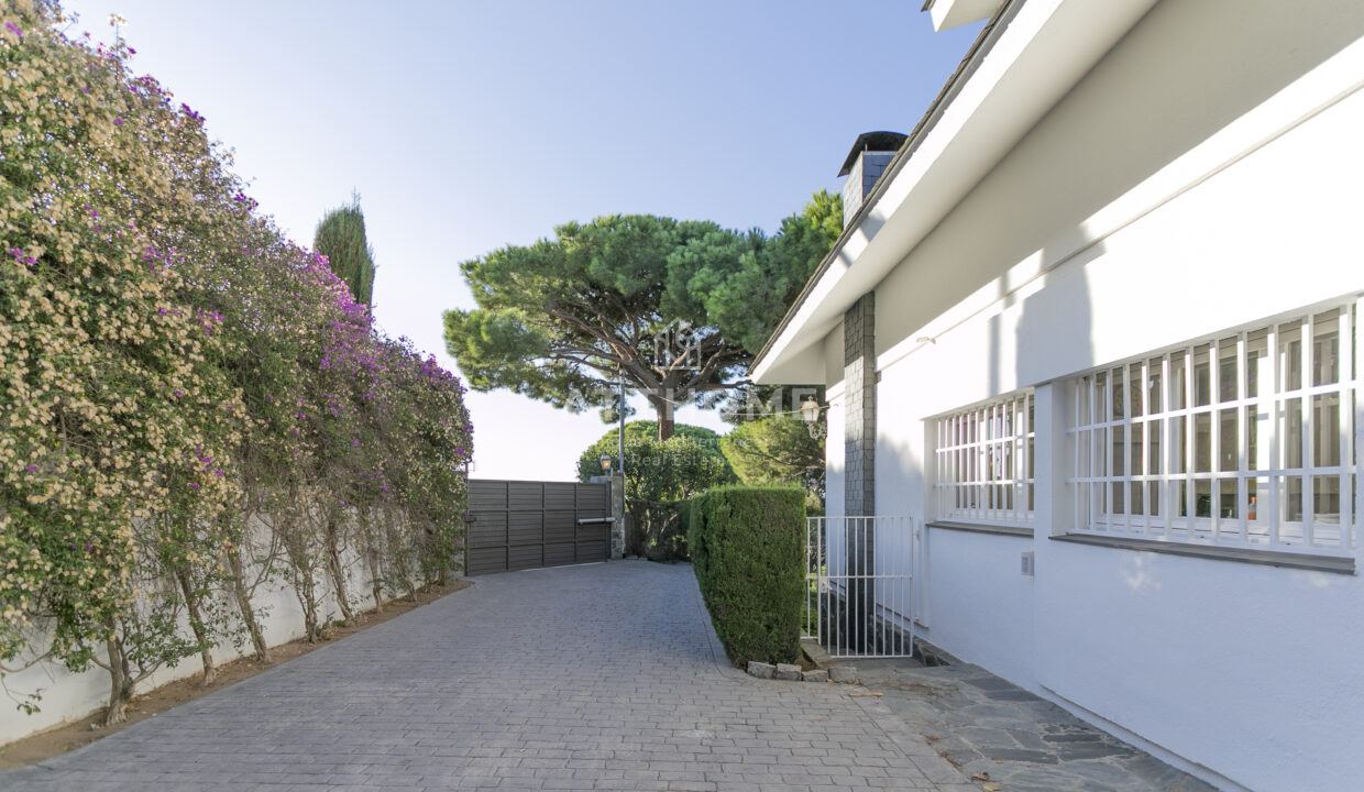 CASA_MONIQUE_A-8